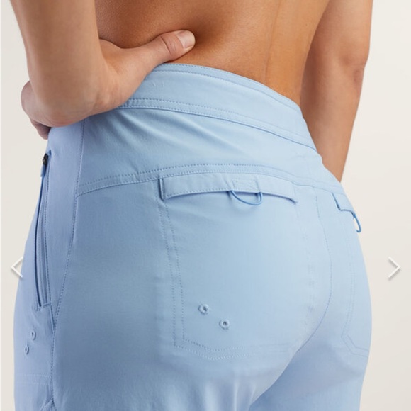 NWOT Title Nine Casual Blue
Rogue Shorts 5” size 2 - Picture 8 of 14